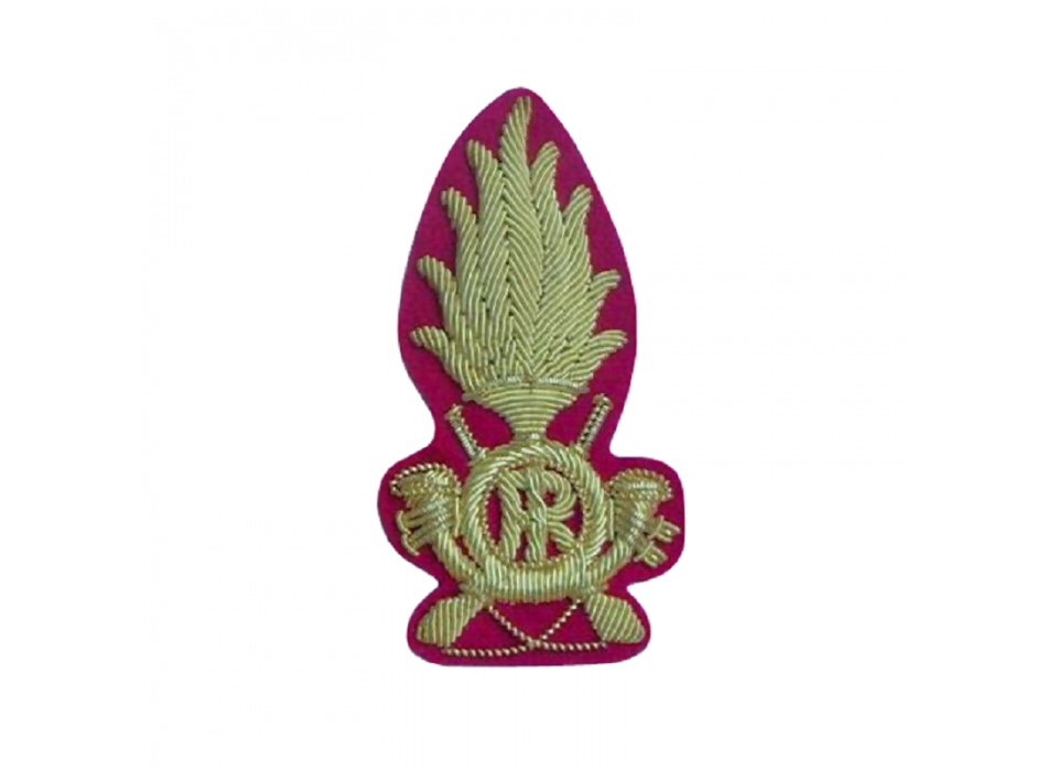 Guardia di finanza fregio ricamato bordato di rosso per comandante per cappello da divisa Divisa Militare