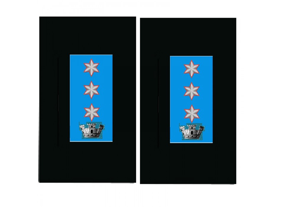 Comandante di corpo di capoluoghi di provincia di polizia locale Emilia Romagna coppia di gradi tubolari camicia/giacca a vento Divisa Militare