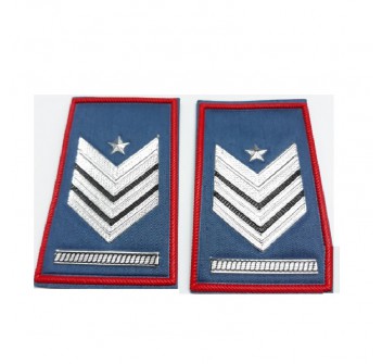 Grado brigadiere capo qualifica speciale Carabinieri tubolari azzurri da camicia estiva Divisa Militare