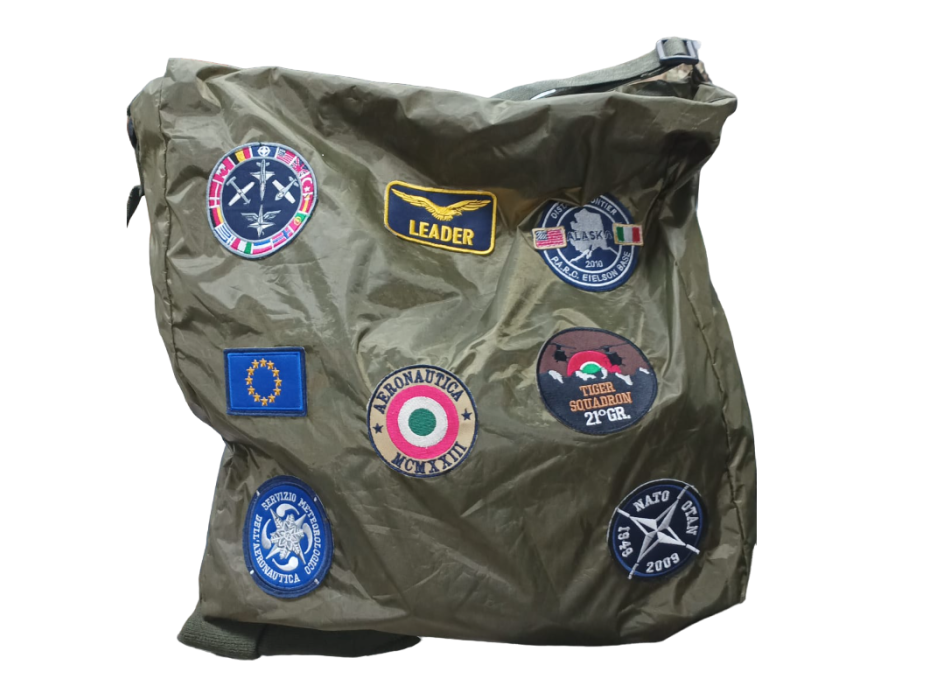 Borsa porta casco verde aeronautica con toppe Divisa Militare