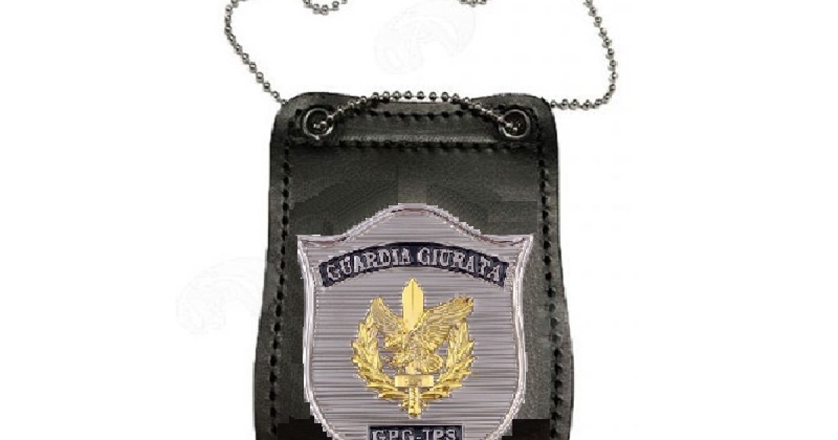 Portaplacca da collo porta placca gpg ips Portaplacca da collo e porta  placca da cintura GPG guardia giurata Divisa Militare